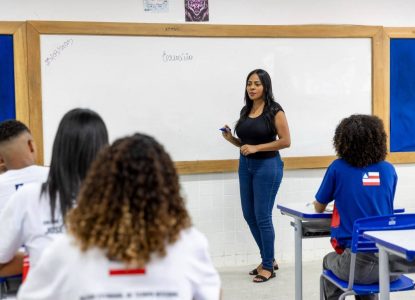 144 professores da Educação Básica e 36 da Educação Profissional aprovados em seleção são convocados para rede estadual