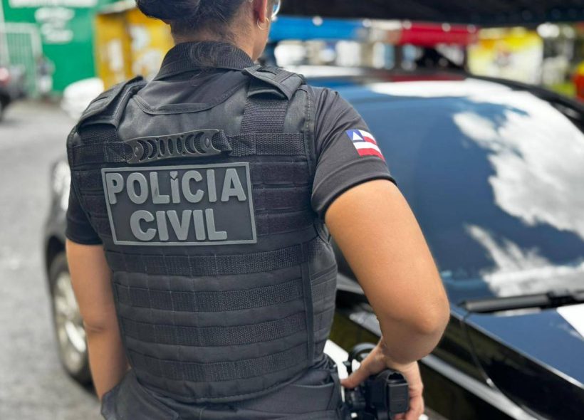 Homem condenado por roubos e foragido há cinco meses é preso em Feira de Santana