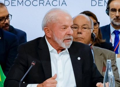Em fórum internacional, Lula reforça proposta contra jornada 6x1