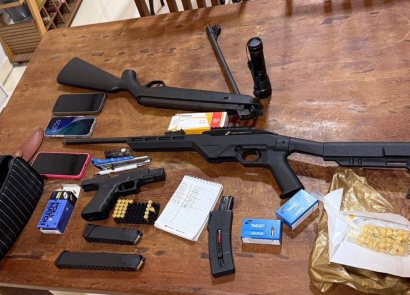 Polícia e Ministério Público cumprem mandados e apreendem armas e drogas em Feira de Santana