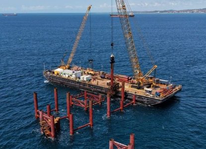 Obras em andamento: estrutura de apoio ao vão central da ponte Salvador-Itaparica é implantada