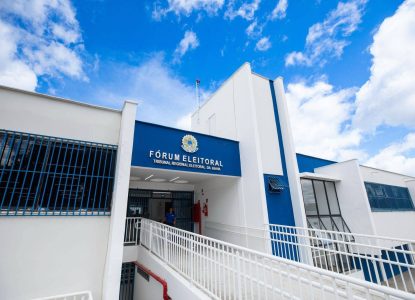 Bahia: homem agride servidor da Justiça Eleitoral com faca e morre após ação de vigilante