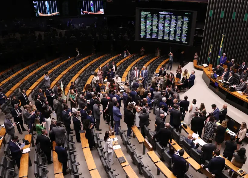 Congresso Nacional derruba veto de Lula e mantém PL da Dosimetria