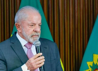 Lula anuncia que enviará ao Congresso Nacional, ainda esta semana, projeto para acabar com escala 6x1