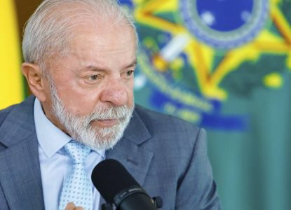 Lula critica ameaças de Donald Trump ao mundo e defende papa Leão XIV