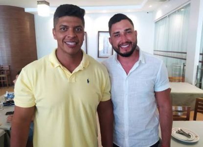 Os dois netos de Dona Nini