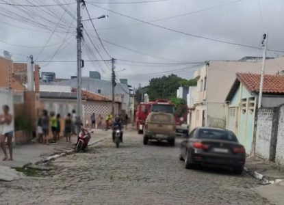 Tragédia em Serrinha: três crianças morrem após incêndio na casa onde moravam