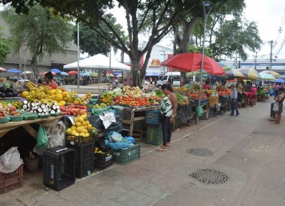 Novas barracas padronizadas serão fornecidas para feiras livres em Feira de Santana