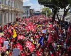 Na véspera do segundo turno das Eleições 2026, apoiadores de Lula realizam ato em Feira de Santana