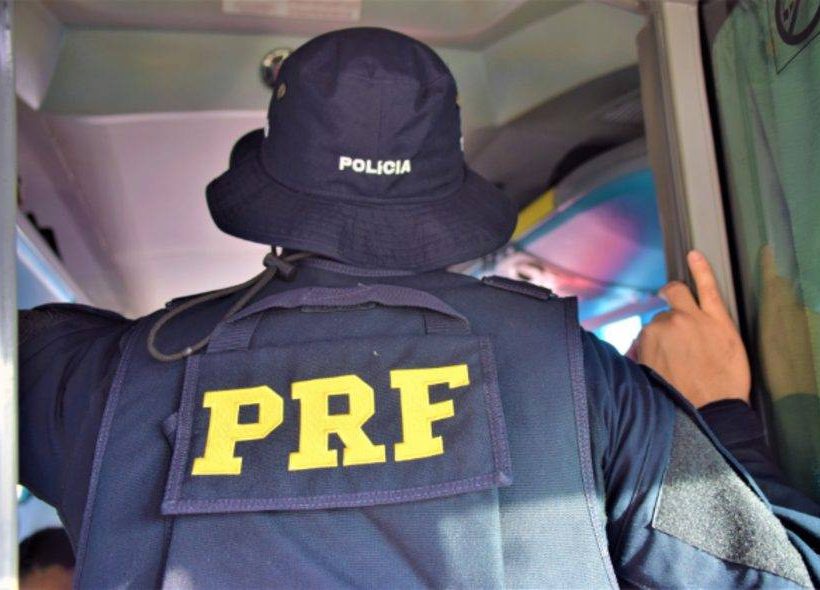 PRF apreende smartphones e medicamentos para emagrecimento no sudoeste da Bahia