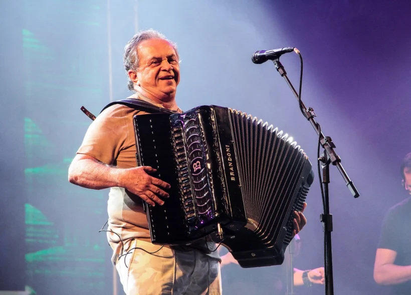 Flávio José publica agenda de shows para São João sem datas na Bahia
