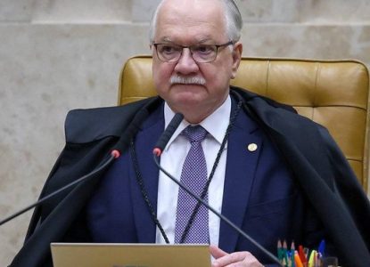 Fachin avalia adiar análise de investigações contra ministros do STF para depois das eleições