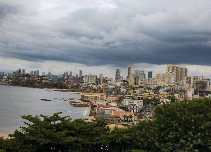 Inmet alerta para tempestades em cinco regiões da Bahia