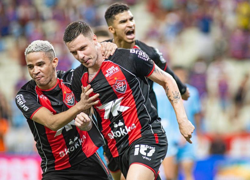 De virada, Vitória bate Fortaleza no jogo de ida da final da Copa do Nordeste 2026
