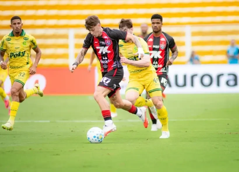 Vitória abre vantagem, mas Mirassol busca empate em casa pelo Brasileirão 2026