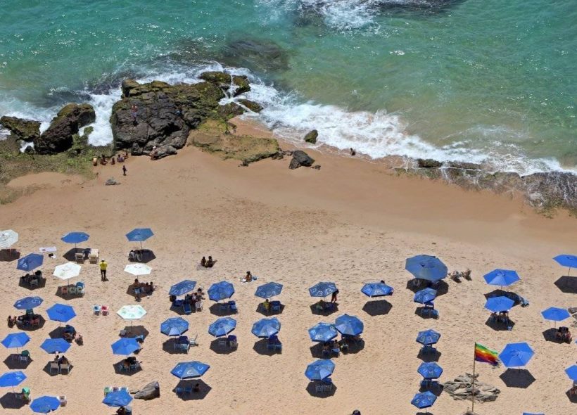 Salvador tem 11 praias impróprias e 26 próprias para banho no fim de semana; veja quais evitar