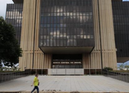 Banco Central suspende três instituições do Pix após ataque cibernético
