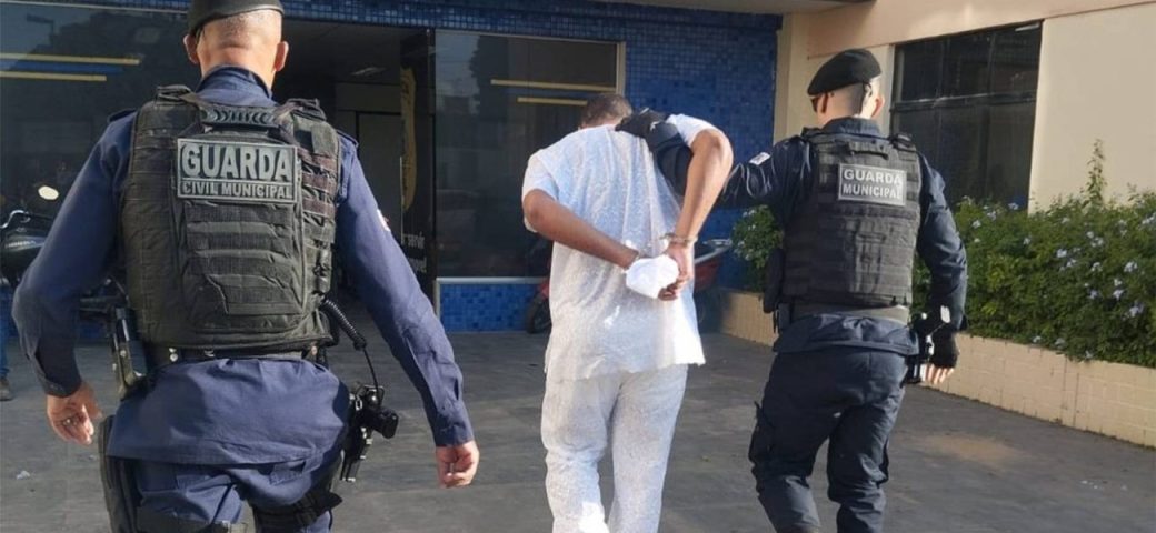 Homem que furtava produtos em supermercado é detido pela Guarda Municipal