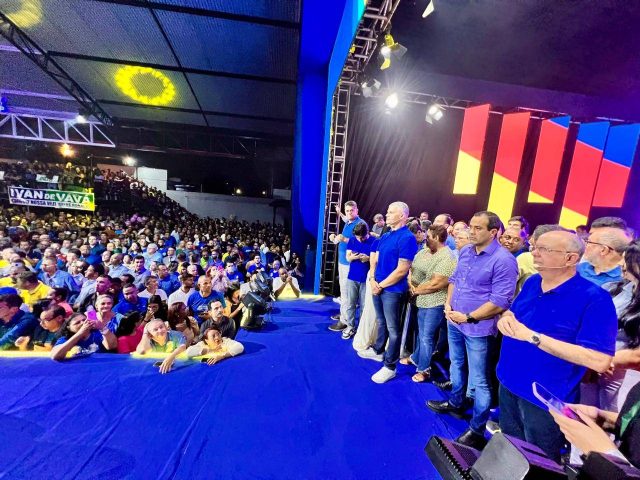José Ronaldo torna oficial candidatura para prefeito de Feira de Santana