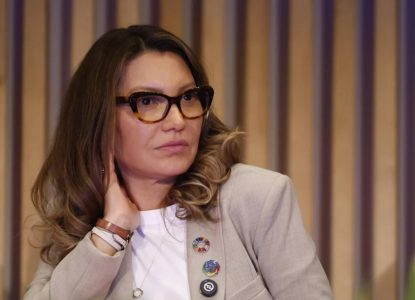 AGU cria parecer sobre limites da atuação da primeira-dama Janja em viagens