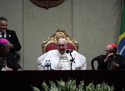 CNBB: ‘Papa Francisco nos inspirou com a força dos gestos simples’, diz nota de pesar