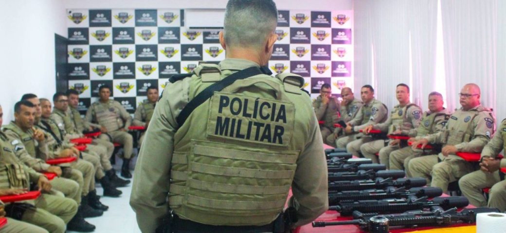 Policiais militares da região sisaleira passam por curso para operar fuzil israelense