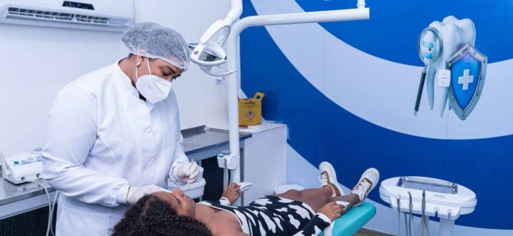 Consultório odontológico com atendimento noturno e gratuito é inaugurado em Serrinha