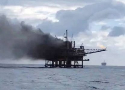 Plataforma da Petrobras explode, pega fogo e deixa 14 feridos no Rio de Janeiro