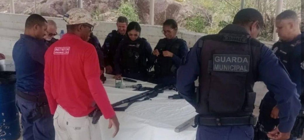 Guarda Municipal de Serrinha realiza curso de armamento e tiro para agentes