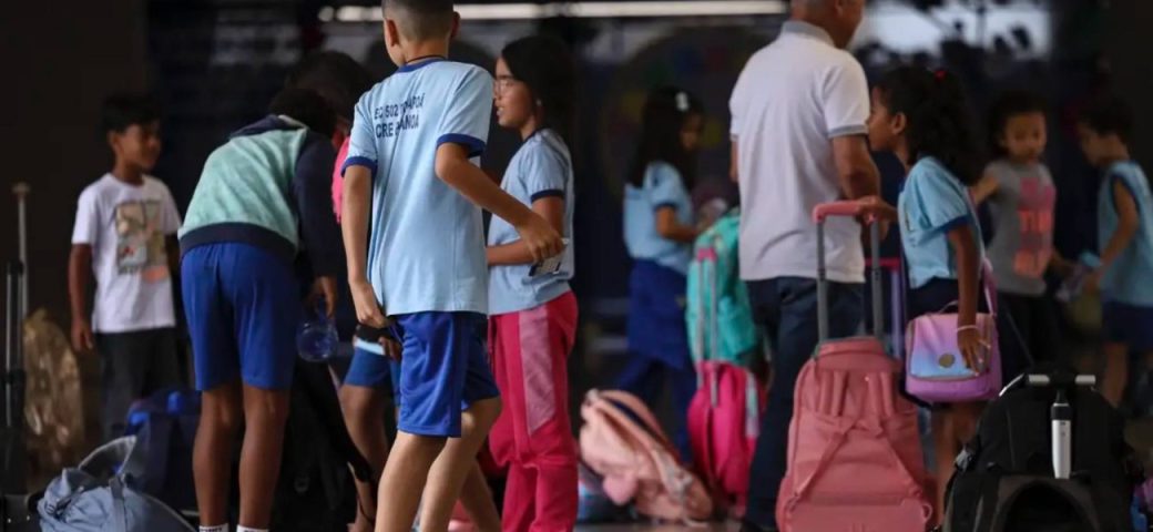 Número de estudantes aumenta no ensino médio, mostra Censo Escolar 2024