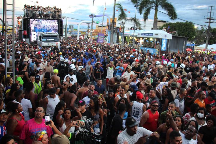 Mudança de data da Micareta em Feira de Santana para novembro divide opiniões