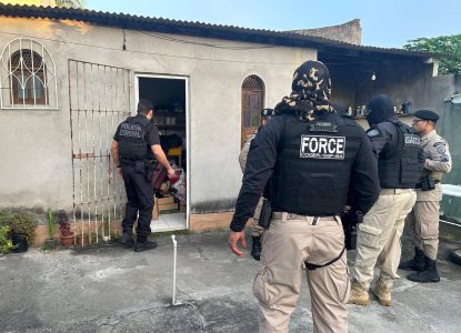 Desdobramento da Operação El Patrón cumpre mandados contra policiais militares em Feira de Santana
