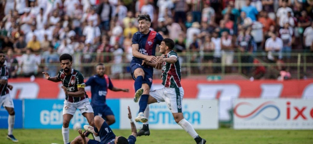 Fluminense de Feira e Bahia de Feira começam disputa por vaga na primeira divisão do Campeonato Baiano no sábado, 5