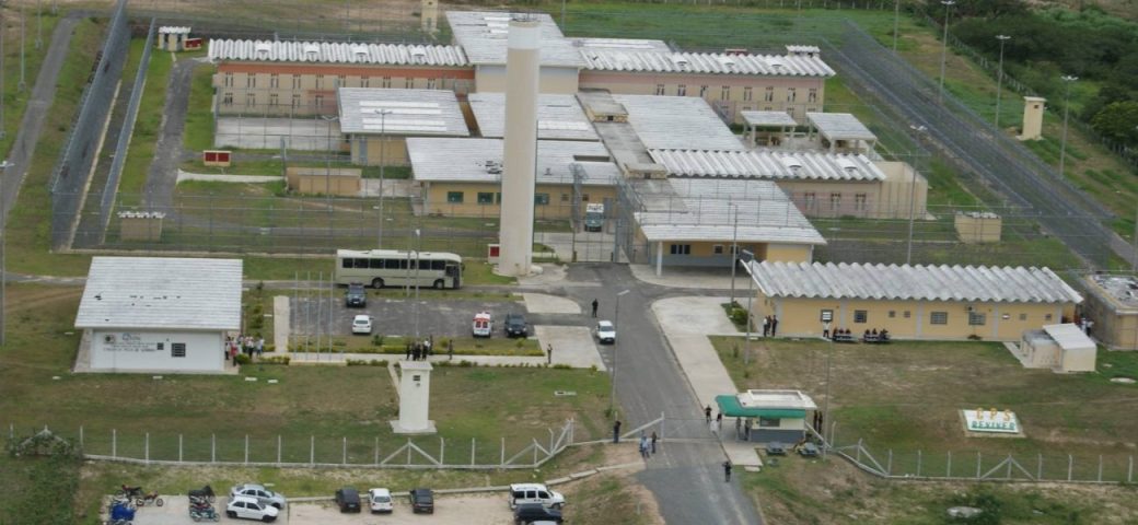 Advogado acusado de ser ‘pombo correio’ é preso com drogas no Conjunto Penal de Serrinha