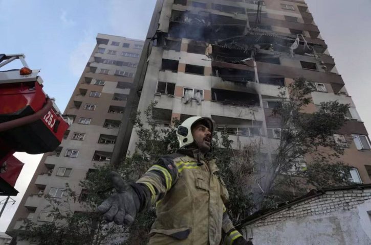 Israel ataca Irã; instalações nucleares e militares são alvos