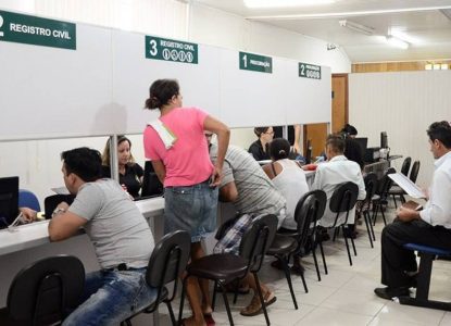 Cartórios de Feira de Santana oferecem autorização de viagem para menores 100% online