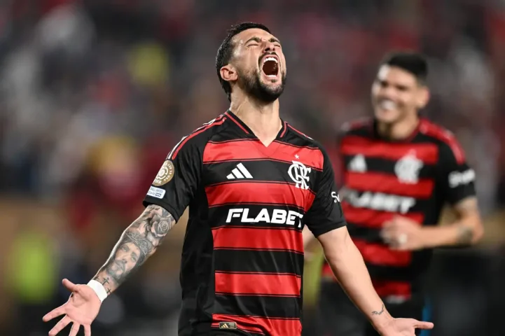 Flamengo vence Espérance, da Tunísia, na estreia pela Copa do Mundo de Clubes