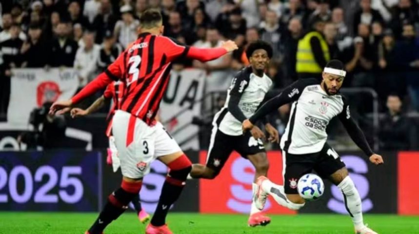 Vitória e Corinthians empatam sem gols em São Paulo pelo Brasileirão Série A 2025
