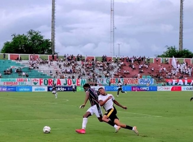 Fluminense de Feira vence Ypiranga e garante classificação para semifinal do Baianão Série B 2025