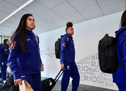 Seleção Feminina desembarca em Quito e inicia preparação para estreia na Copa América