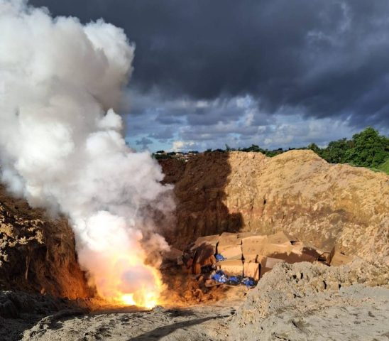 Mais de 1,5 milhão de fogos de artifício clandestinos são destruídos na Bahia
