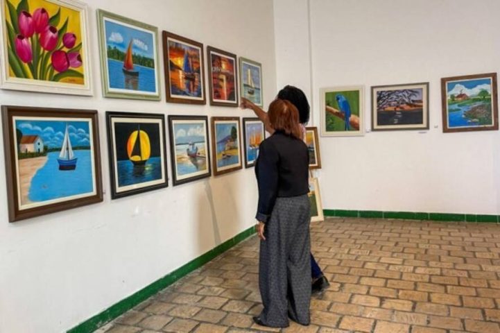 AAPC realiza exposição beneficente no Museu de Arte Contemporânea em Feira de Santana para arrecadação