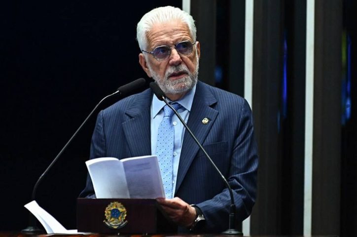 Senadores embarcam para os Estados Unidos em ofensiva contra tarifaço de Donald Trump