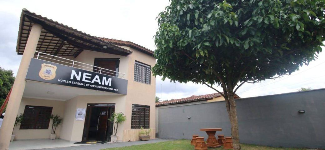 Além de ser investigado por violência doméstica, homem é preso suspeito de envolvimento com tráfico de drogas e roubos