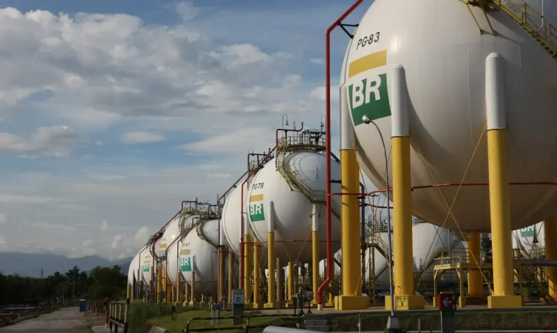 Petrobras reduz em 14% preço do gás natural para distribuidoras