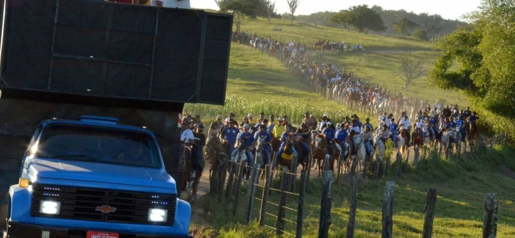 Cavalgada encerra Festa do Vaqueiro no distrito de Ipuaçu em Feira de Santana