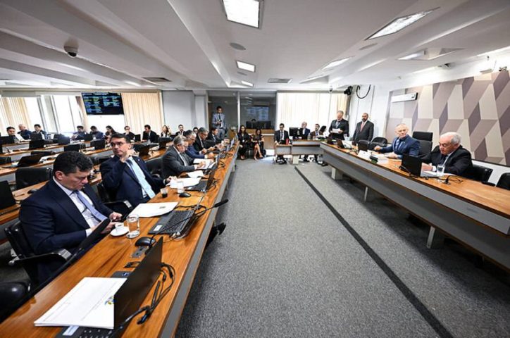 Senado aprova projeto para impedir fiança em crimes de pedofilia