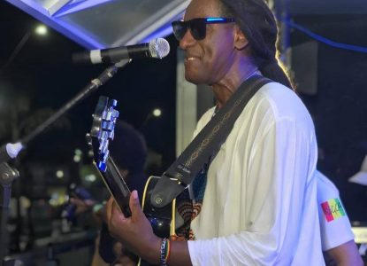 Gilsam lança duplo single inspirado na fé e na tradição do Senhor dos Passos