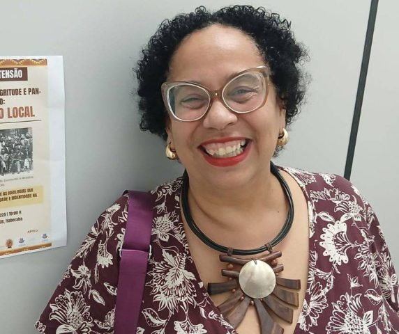 Patrícia Teixeira Santos, referência na luta antirracista, palestra em Feira de Santana em encontro promovido pela Arquidiocese