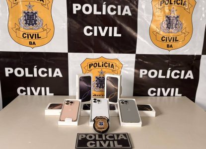 Celulares furtados após veículo de transportadora tombar na Bahia são recuperados; Polícia investiga furto e receptação